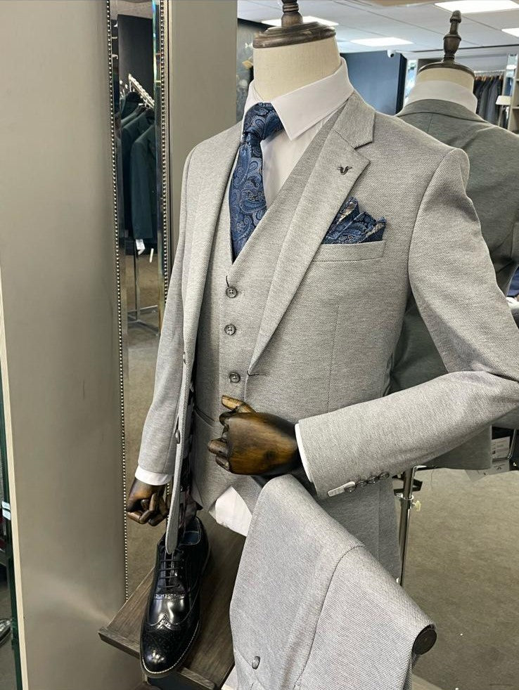 Grey Tuxedo Dress Ireland Men's Slim Fit Gray Suit For Wedding EU54/US44 31W Grey Tuxedo Dress Ireland Men's Slim Fit Gray Suit For Wedding EU54/US44 31W